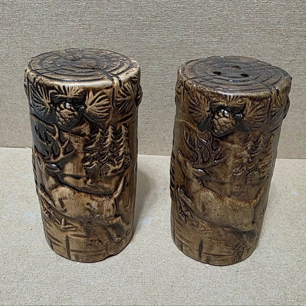 Vtg Deer Buck Bear Woodland Tree Salt Pepper Shaker Set #167